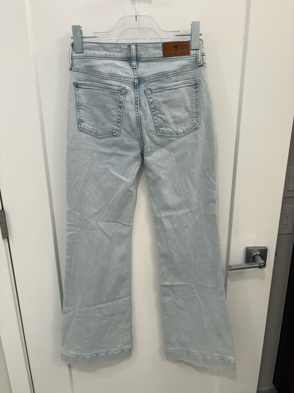 7 For All Mankind Luxe Vintage Tailorless Dojo High Rise Flare Jeans Size 27 - Picture 6 of 10